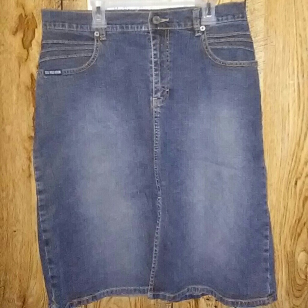 Woman's blue jean skirt.
